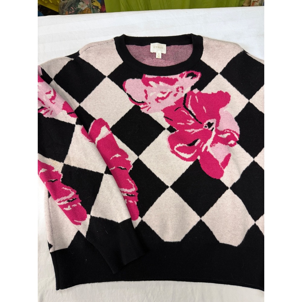 Cyrus Womens Pink Floral Checkerboard Intarsia Sweater Scene 2010s indie Alt